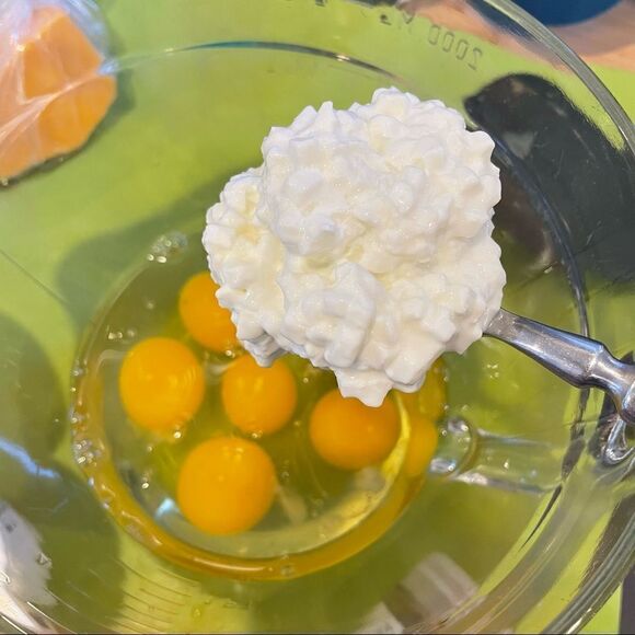 Frittata recipe. All the veg in the fridge and aged Gouda YUMMY - Picture 5 of 14